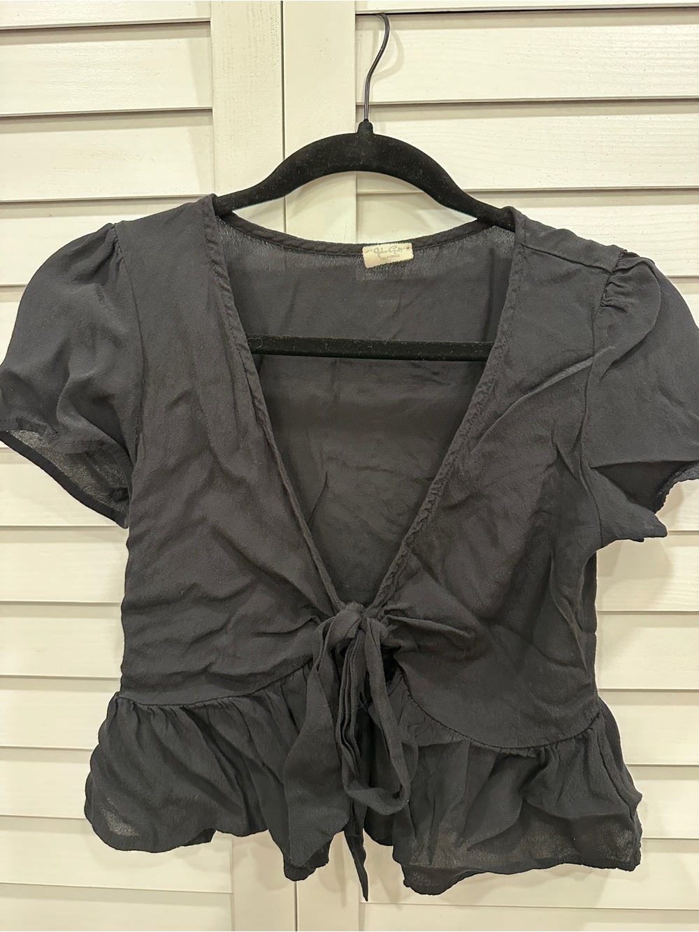 John Galt Tie-Front Short Sleeve Women's Top in black